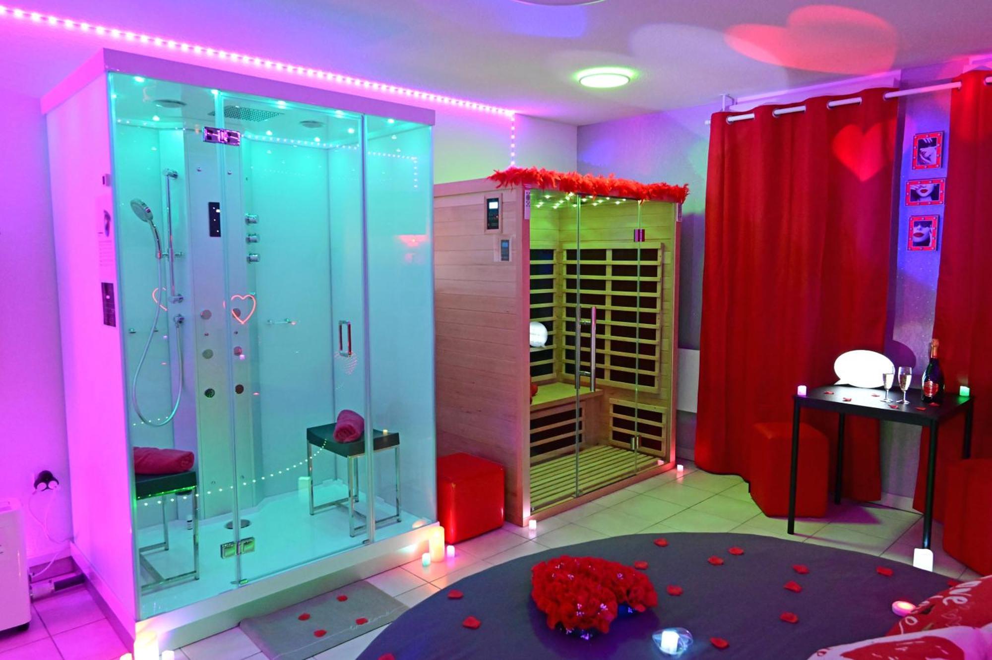 Love Room A Deux Pas De L'Ocean Avec Hammam, Sauna Et Bain A 2 :-) Biscarrosse Dış mekan fotoğraf