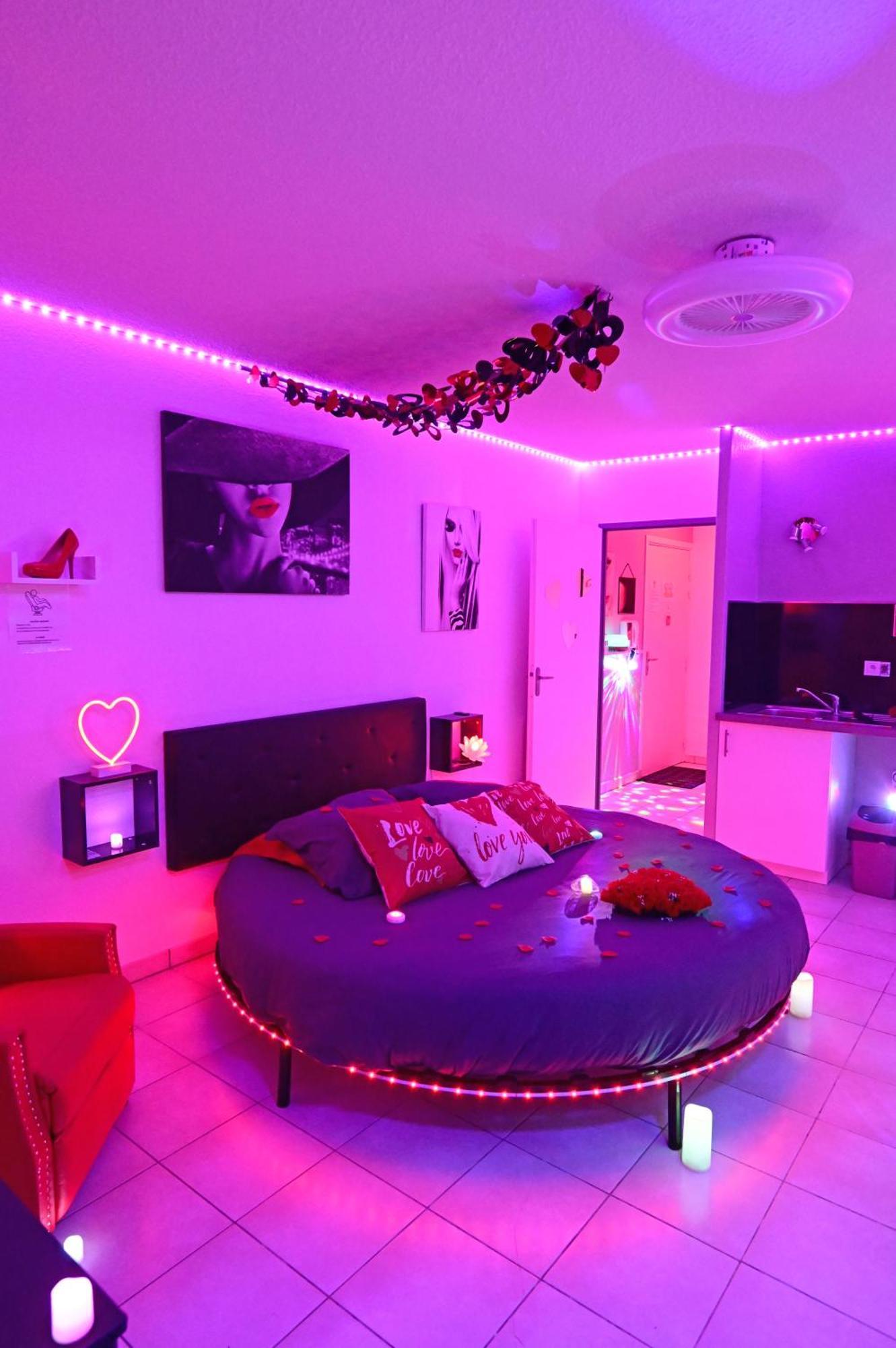 Love Room A Deux Pas De L'Ocean Avec Hammam, Sauna Et Bain A 2 :-) Biscarrosse Dış mekan fotoğraf