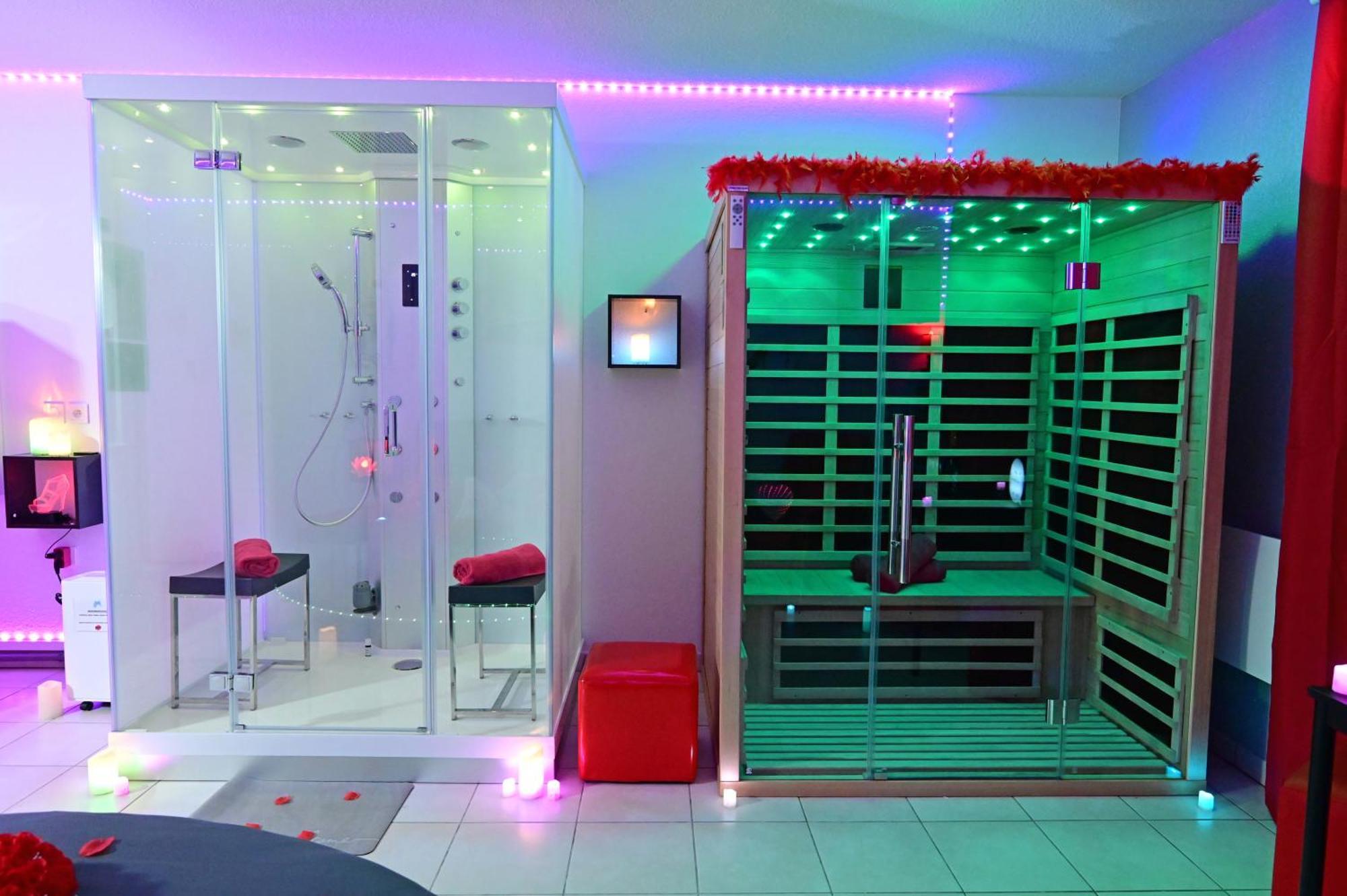 Love Room A Deux Pas De L'Ocean Avec Hammam, Sauna Et Bain A 2 :-) Biscarrosse Dış mekan fotoğraf